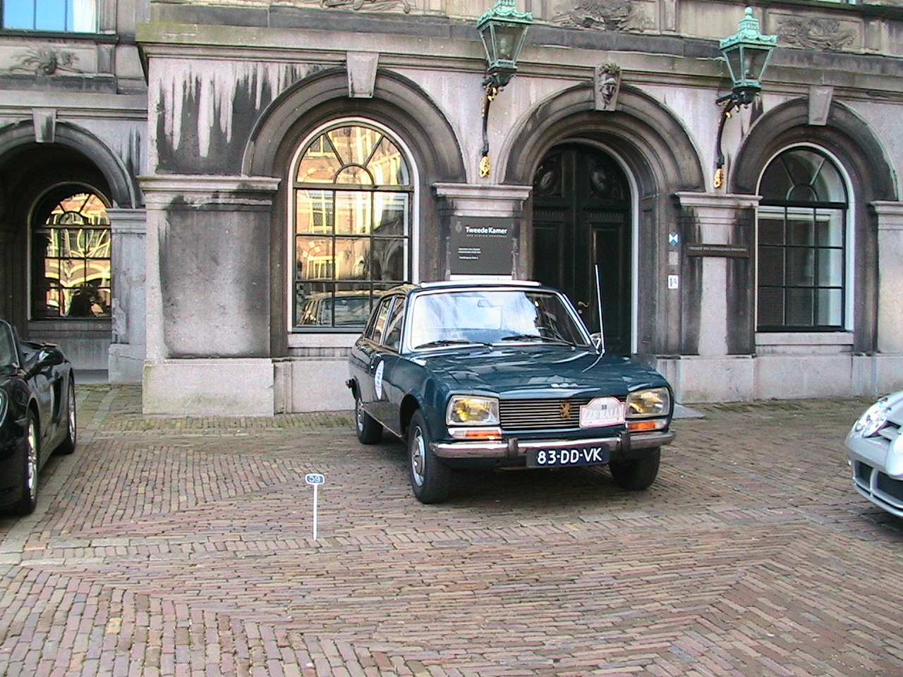 ZZF Den Haag Binnenhof Peugeot 504 A11